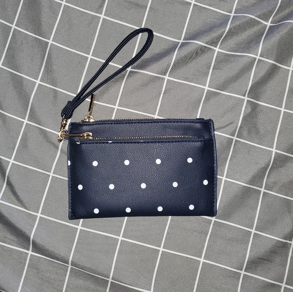 AND Wristlet